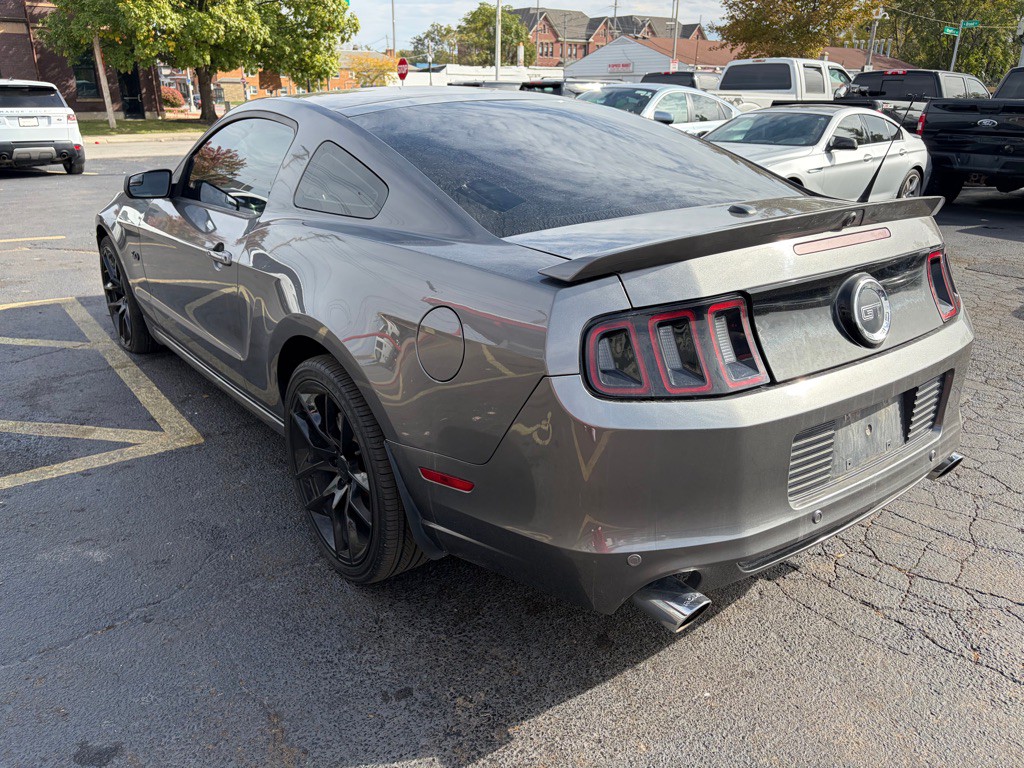 2013 Ford Mustang Image 3