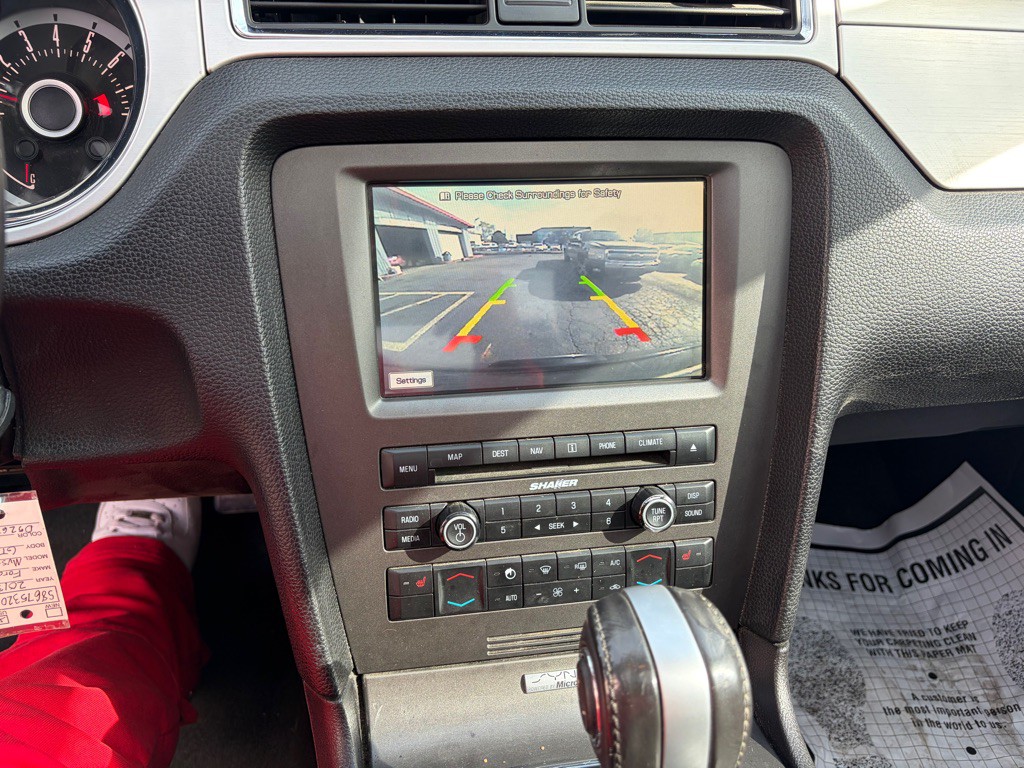 2013 Ford Mustang Image 8