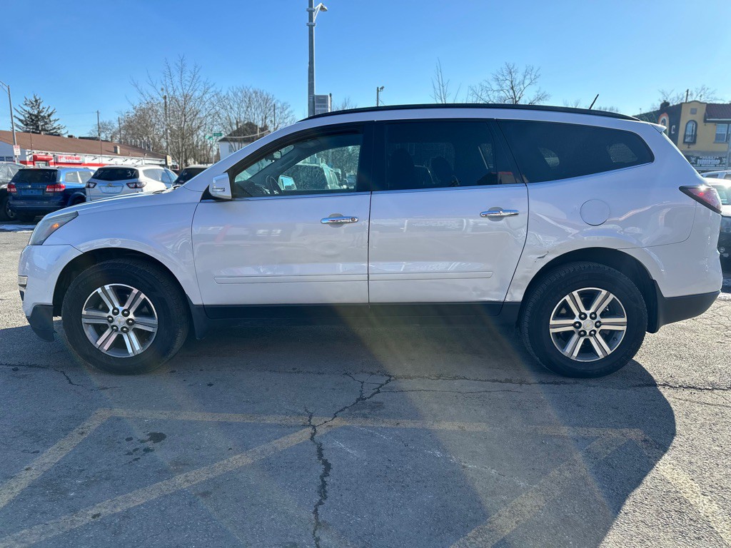 2016 Chevrolet Traverse Image 3