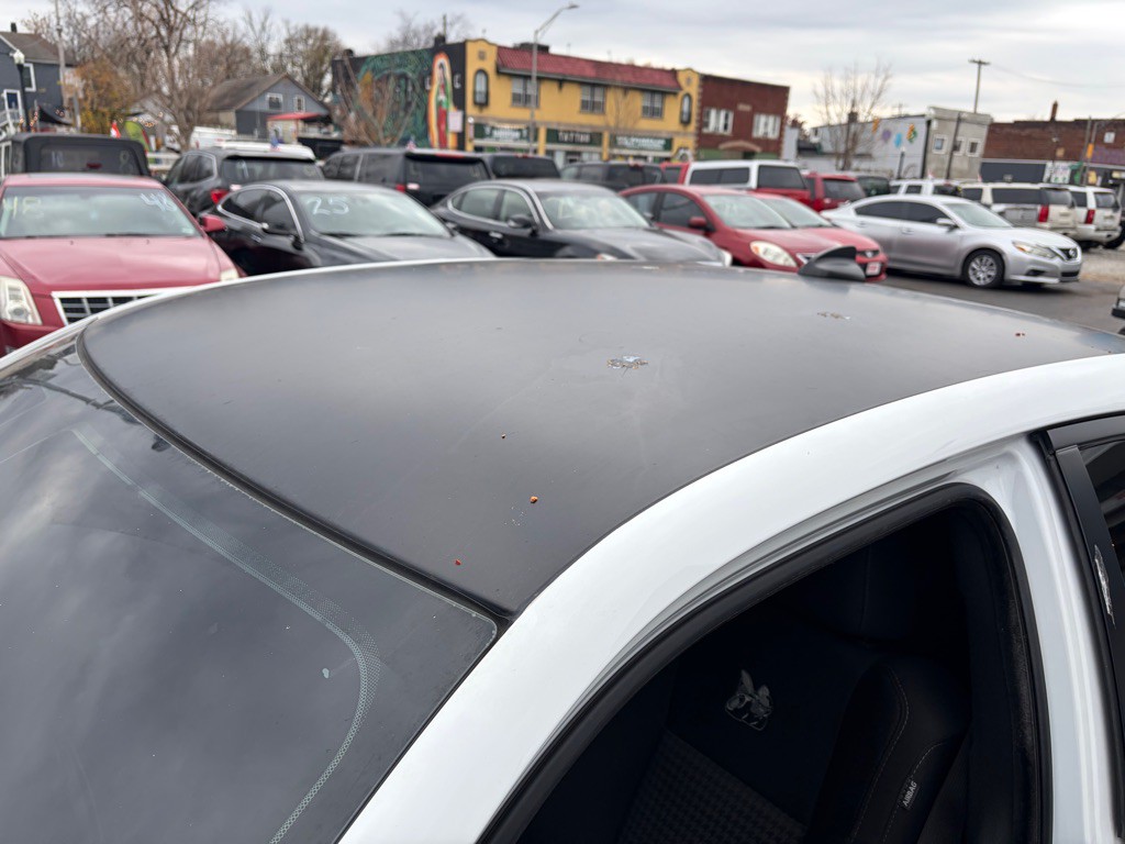 2019 Dodge Charger Image 10