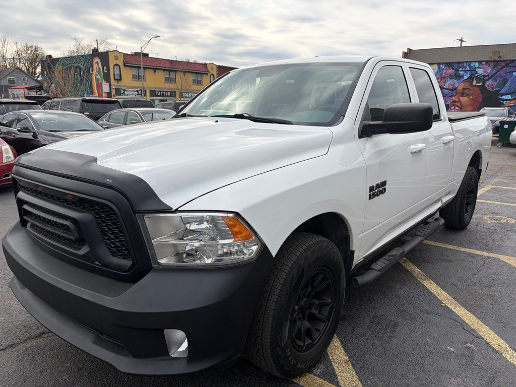 2015 RAM 1500 Image 2