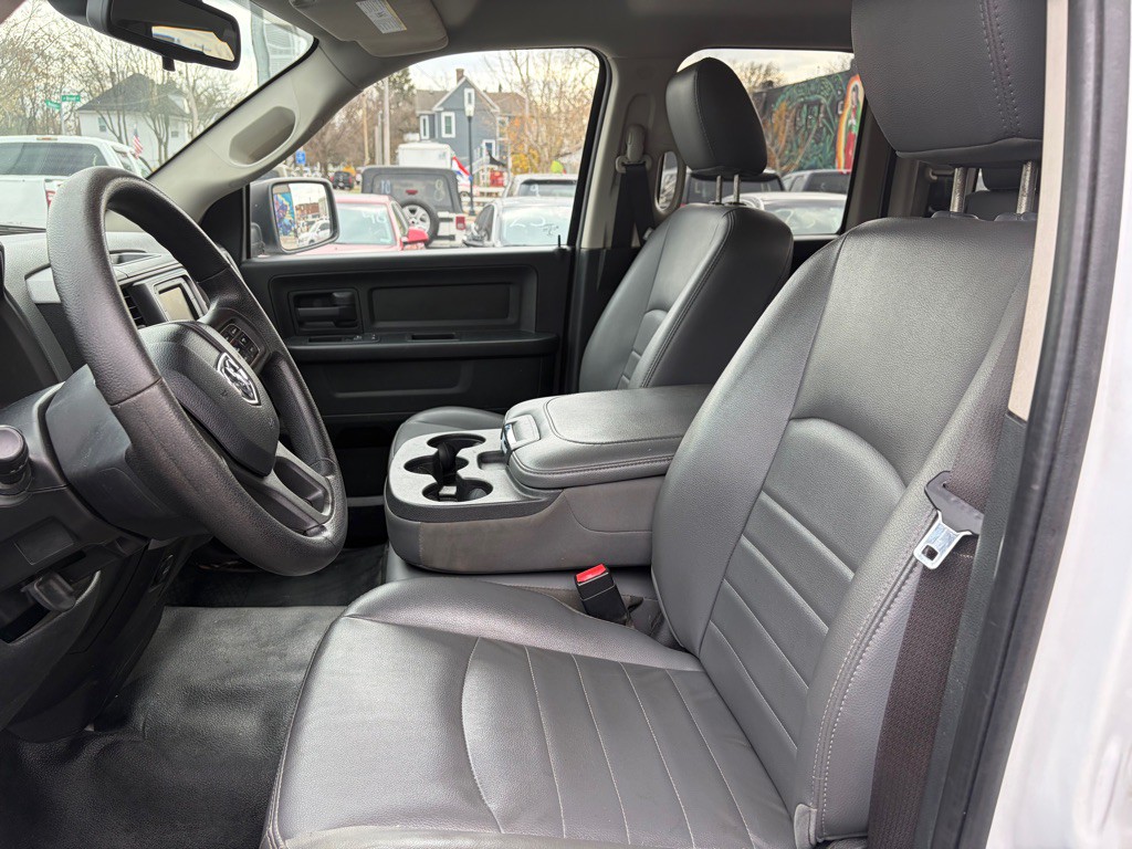 2015 RAM 1500 Image 5