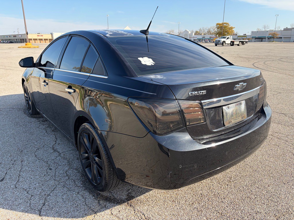 2011 Chevrolet Cruze Image 3