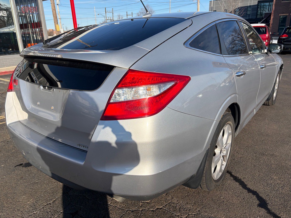 2010 Honda Crosstour Image 3