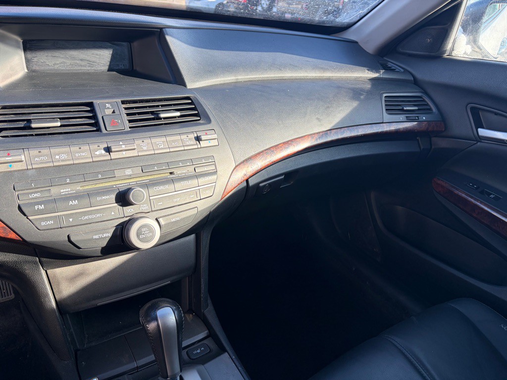 2010 Honda Crosstour Image 9