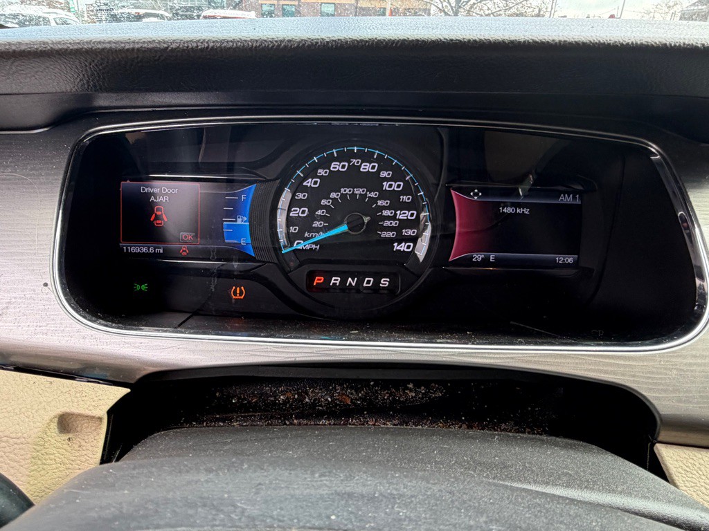 2016 Ford Taurus Image 7