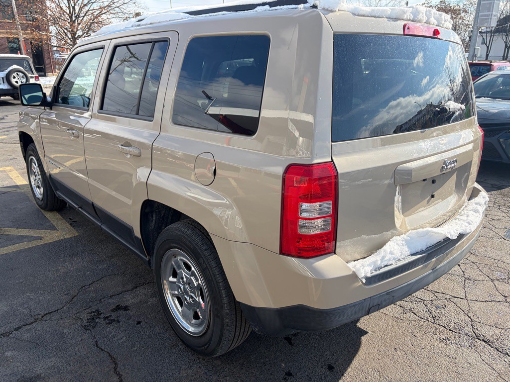 2017 Jeep Patriot Image 2