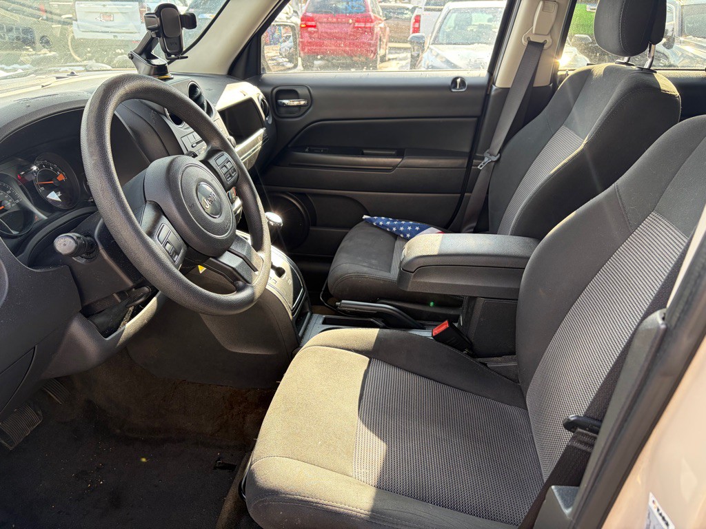 2017 Jeep Patriot Image 6