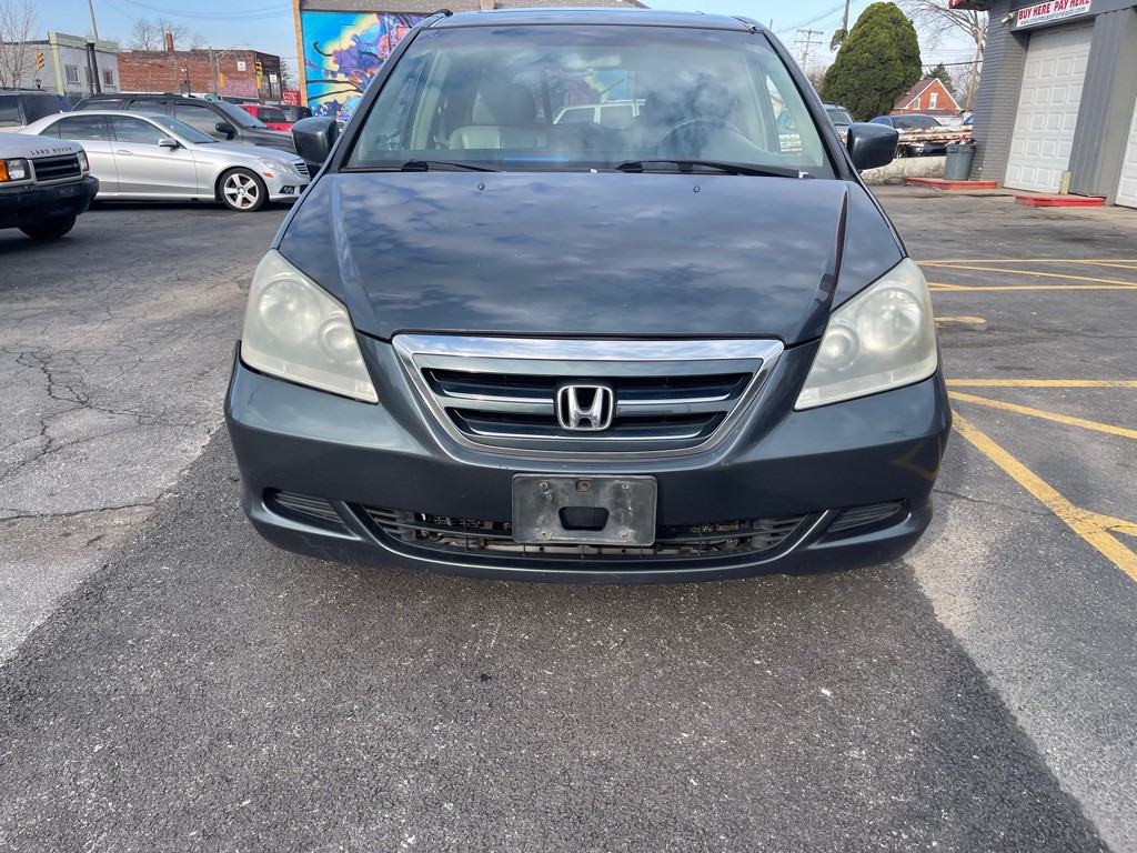 2005 Honda Odyssey Image 2