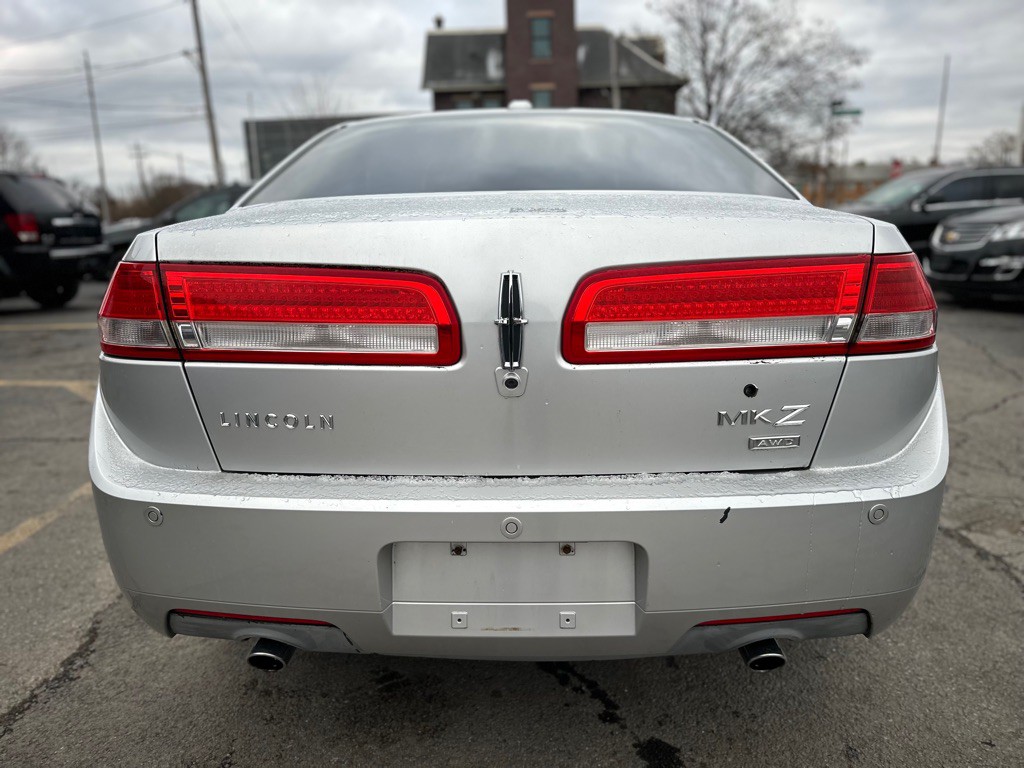2011 Lincoln MKZ Image 5