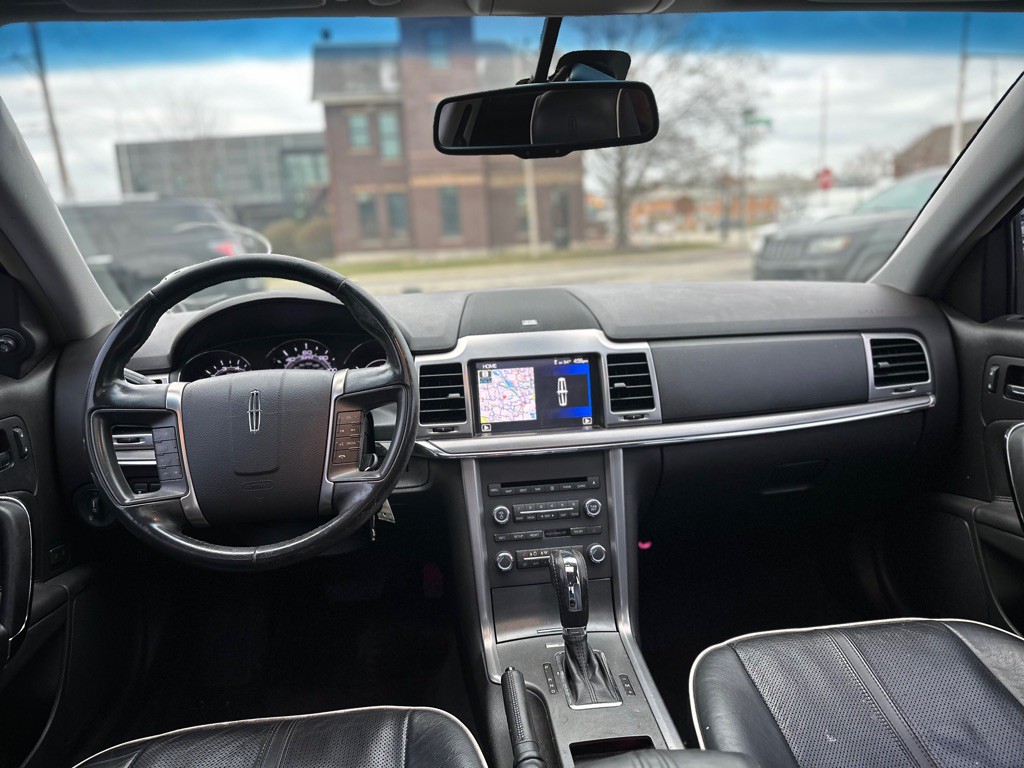 2011 Lincoln MKZ Image 9