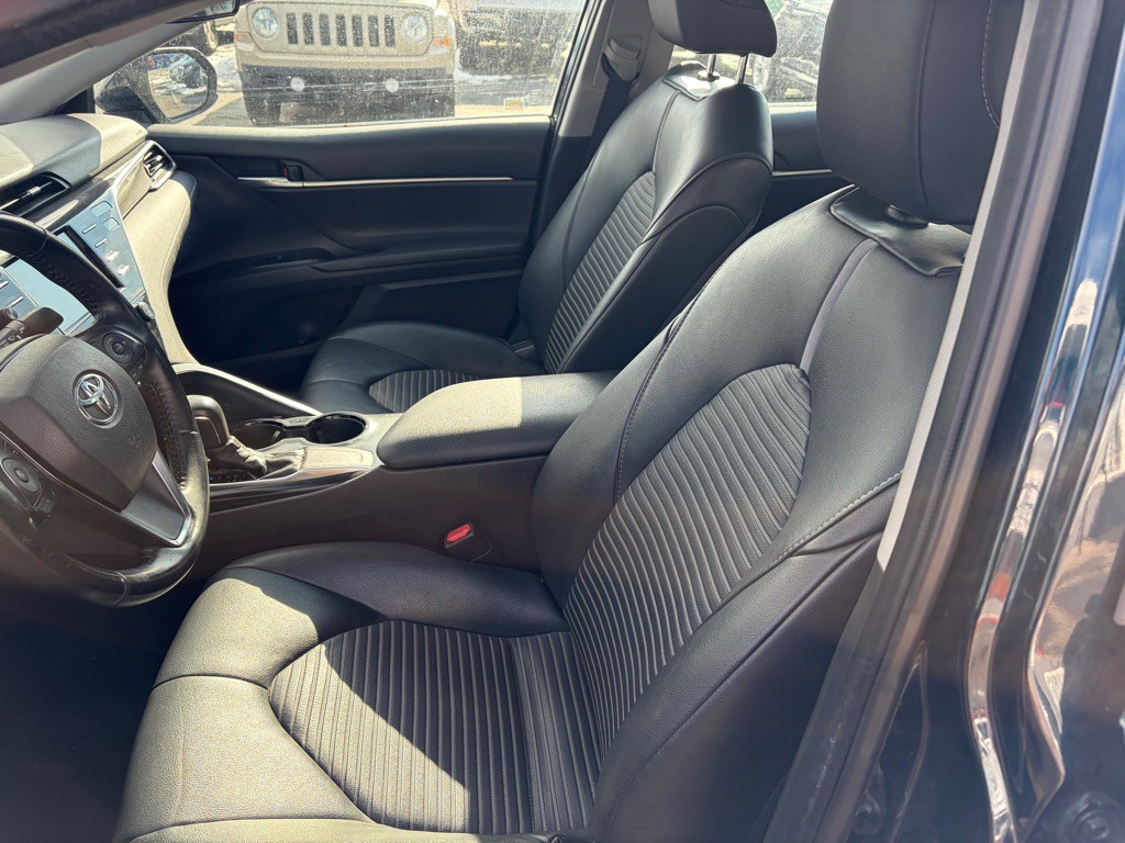 2018 Toyota Camry Image 7