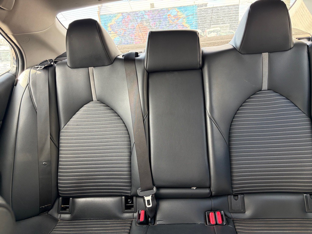 2018 Toyota Camry Image 8