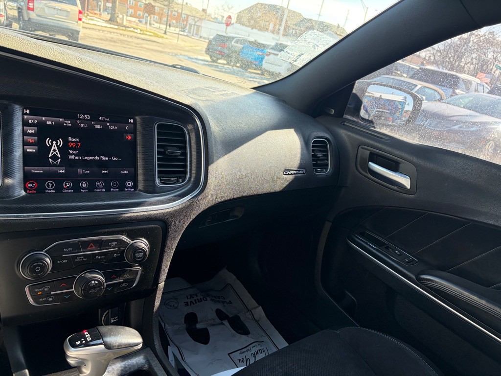 2018 Dodge Charger Image 11