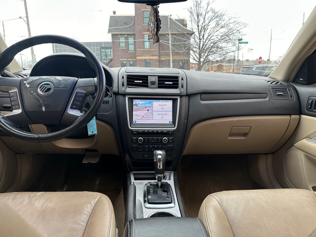 2010 Mercury Milan Image 8