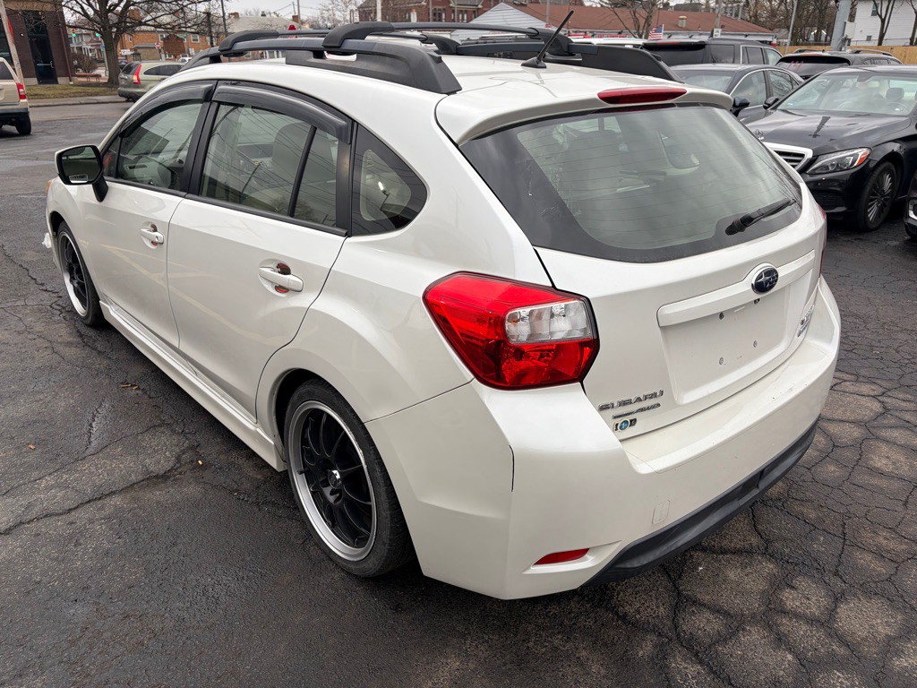 2014 Subaru Impreza Image 2
