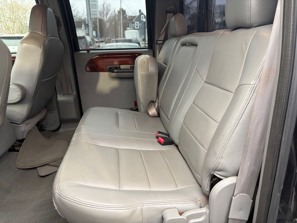 2006 Ford F-350 Image 9