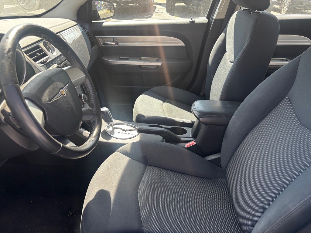 2009 Chrysler Sebring Image 5