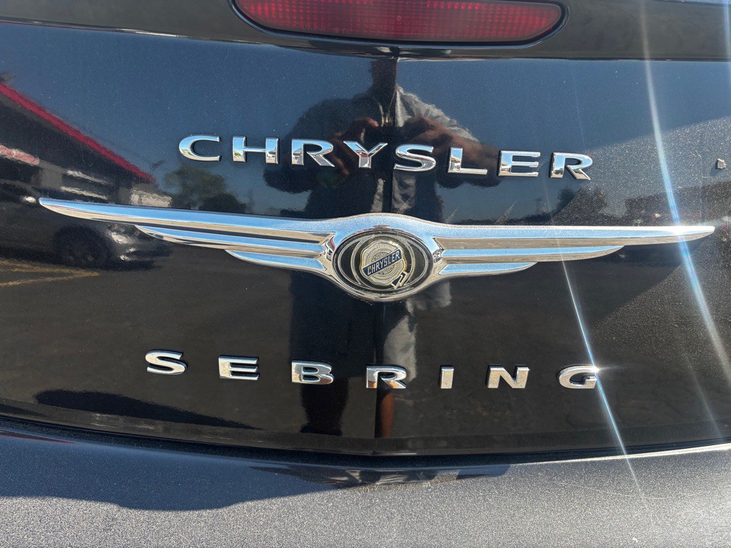 2009 Chrysler Sebring Image 10
