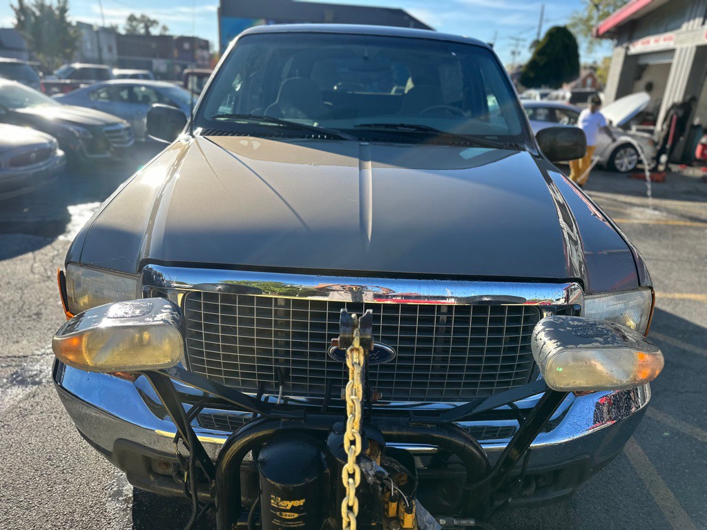 2000 Ford Excursion Image 3