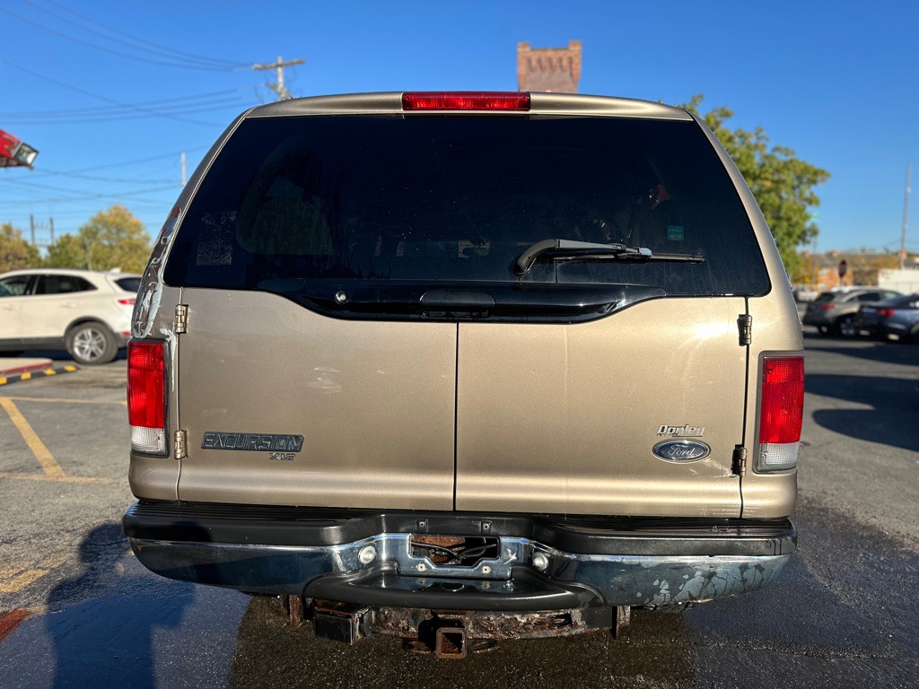 2000 Ford Excursion Image 7