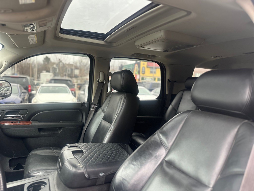 2010 Chevrolet Tahoe Image 6