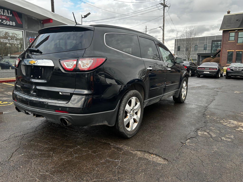 2017 Chevrolet Traverse Image 4