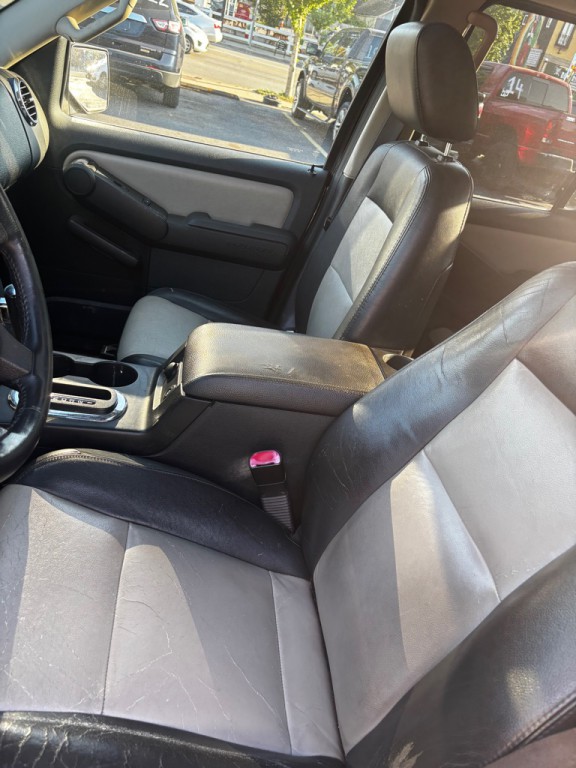2007 Ford Explorer Image 7