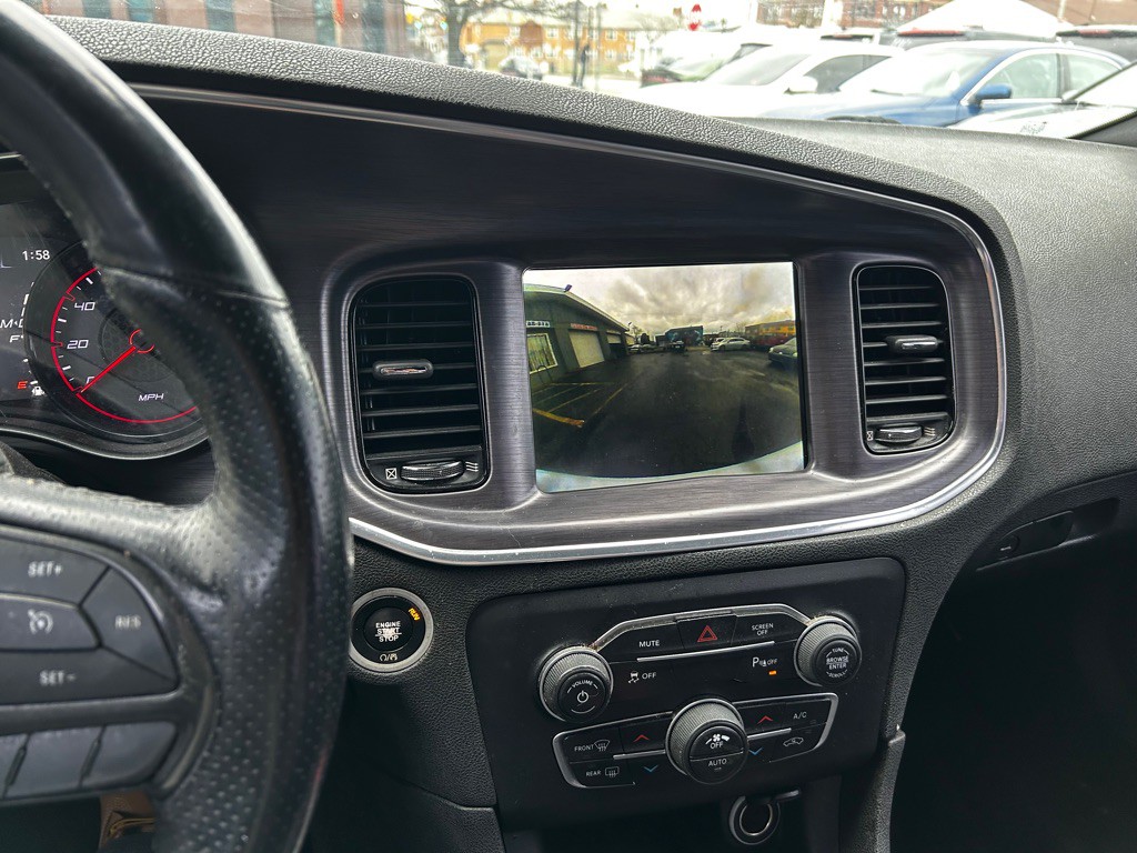 2017 Dodge Charger Image 5