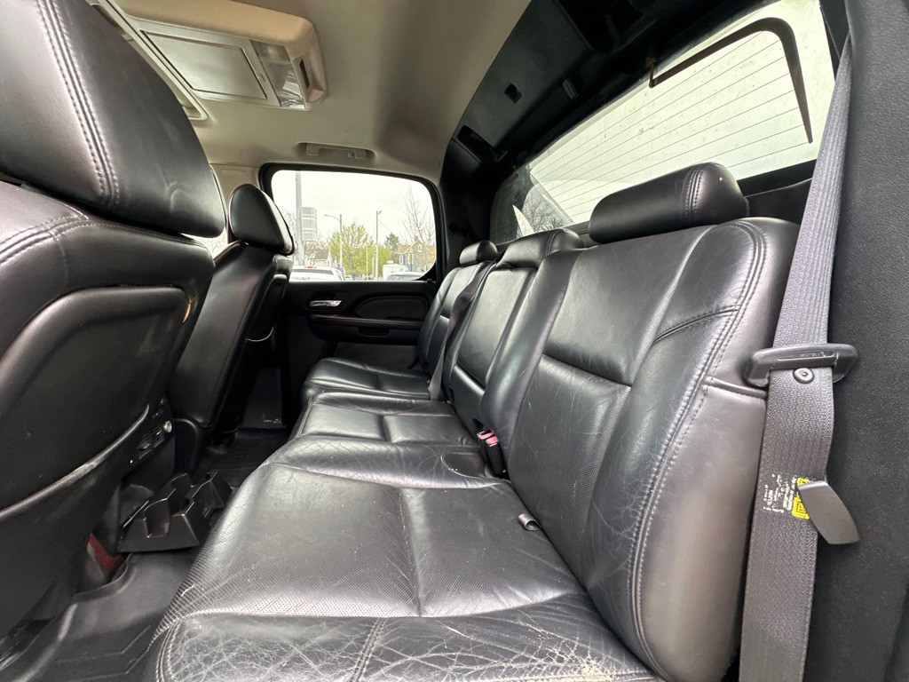 2007 Cadillac Escalade Image 8