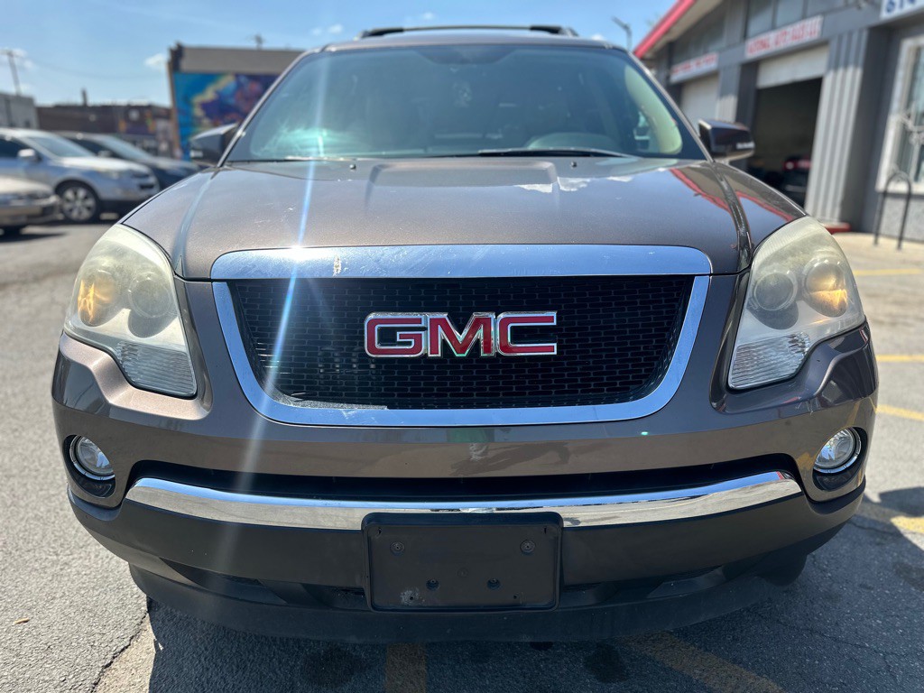 2012 GMC Acadia Image 2
