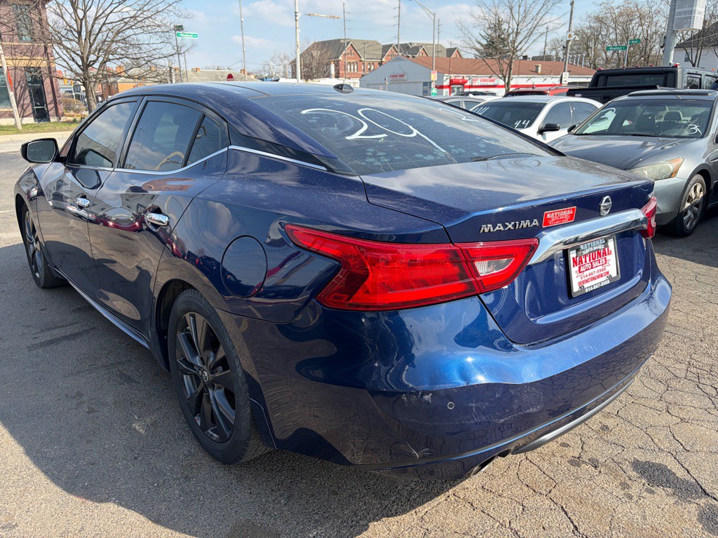 2017 Nissan Maxima Image 3