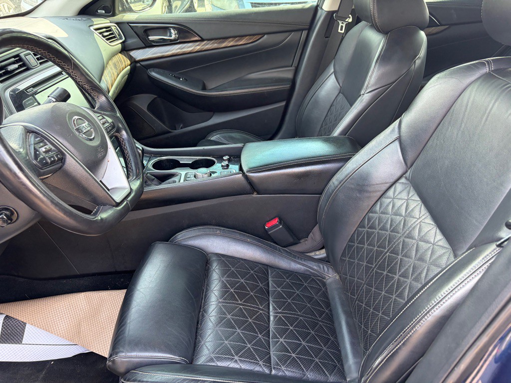 2017 Nissan Maxima Image 8