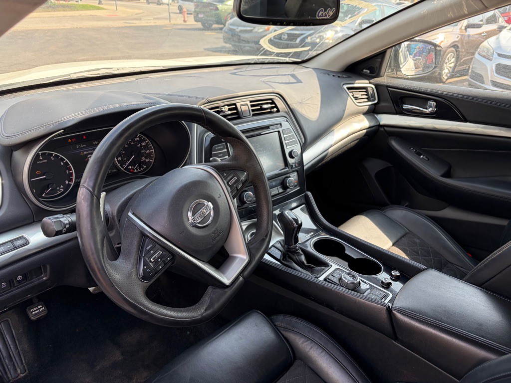 2017 Nissan Maxima Image 5