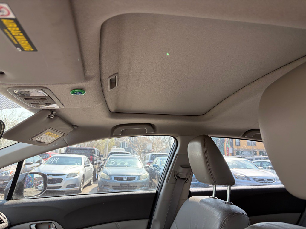 2012 Honda Civic Image 9