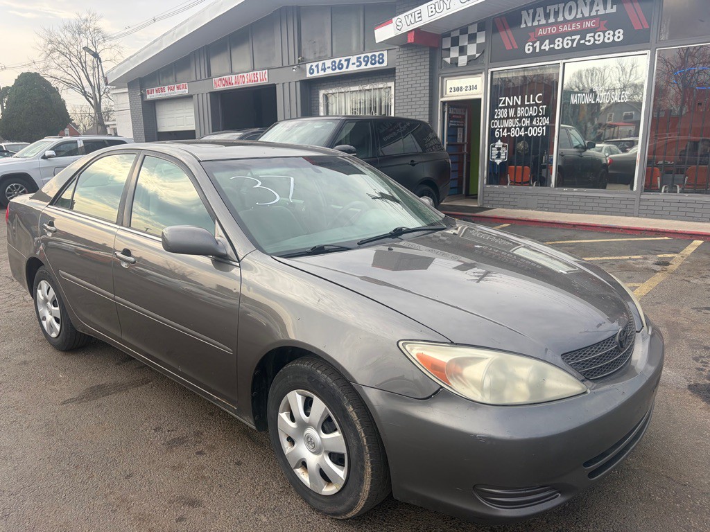 2004 Toyota Camry Image 1