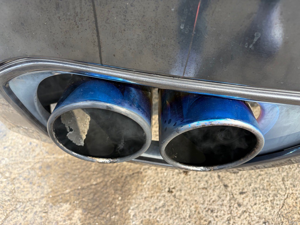 2010 Nissan GT-R Image 7