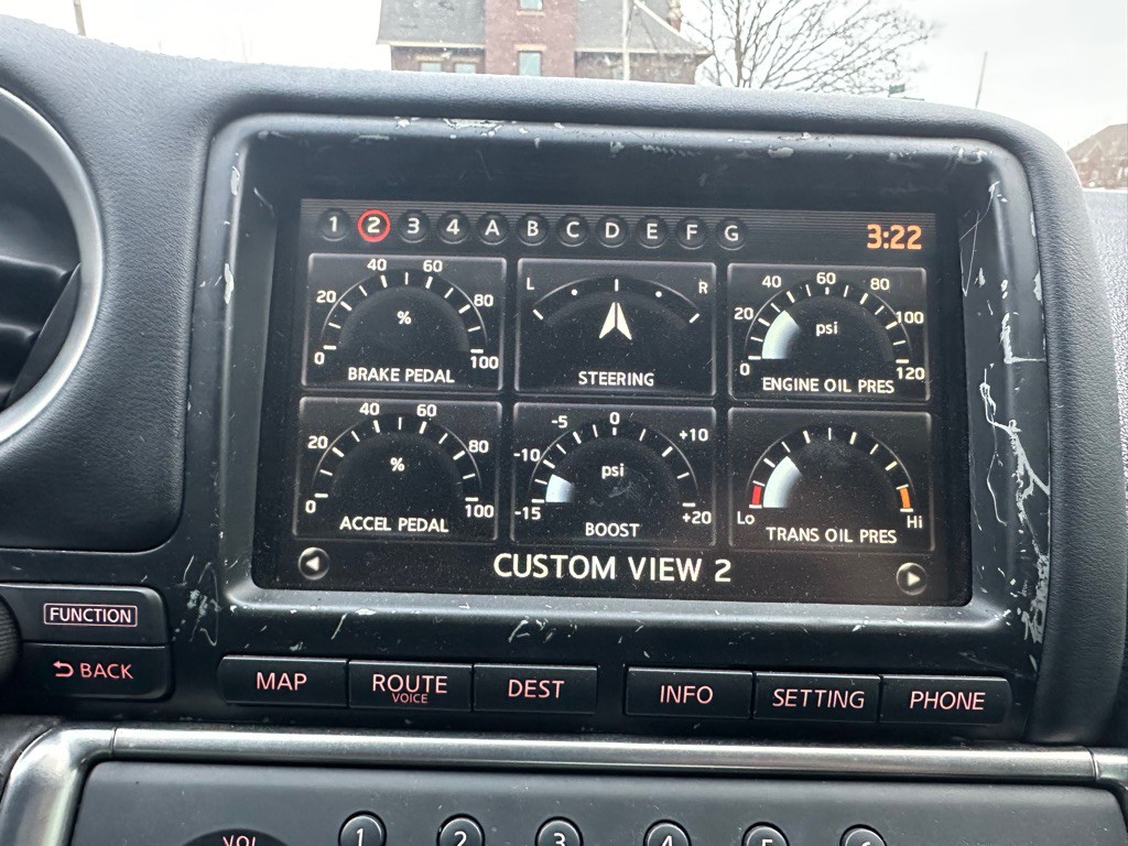 2010 Nissan GT-R Image 16