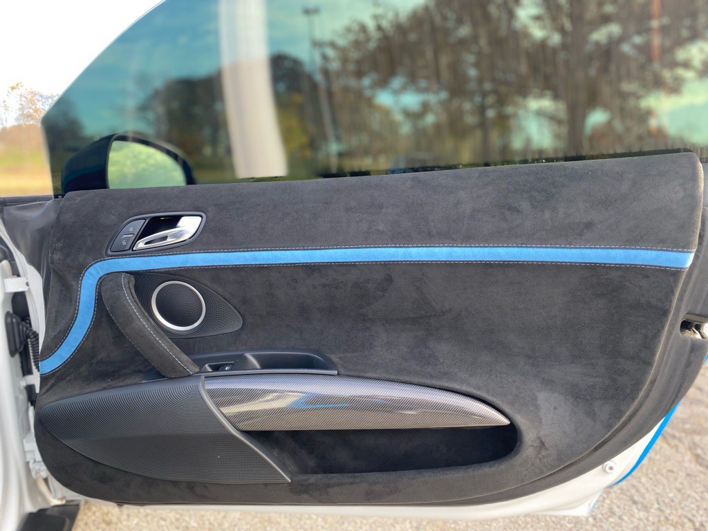 2012 Audi R8 Image 16