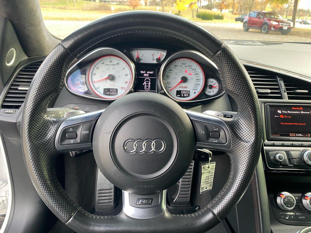 2012 Audi R8 Image 22