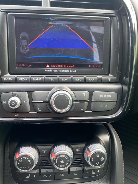 2012 Audi R8 Image 24