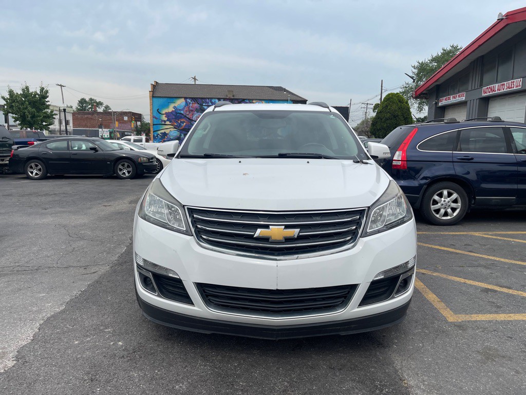 2016 Chevrolet Traverse Image 2