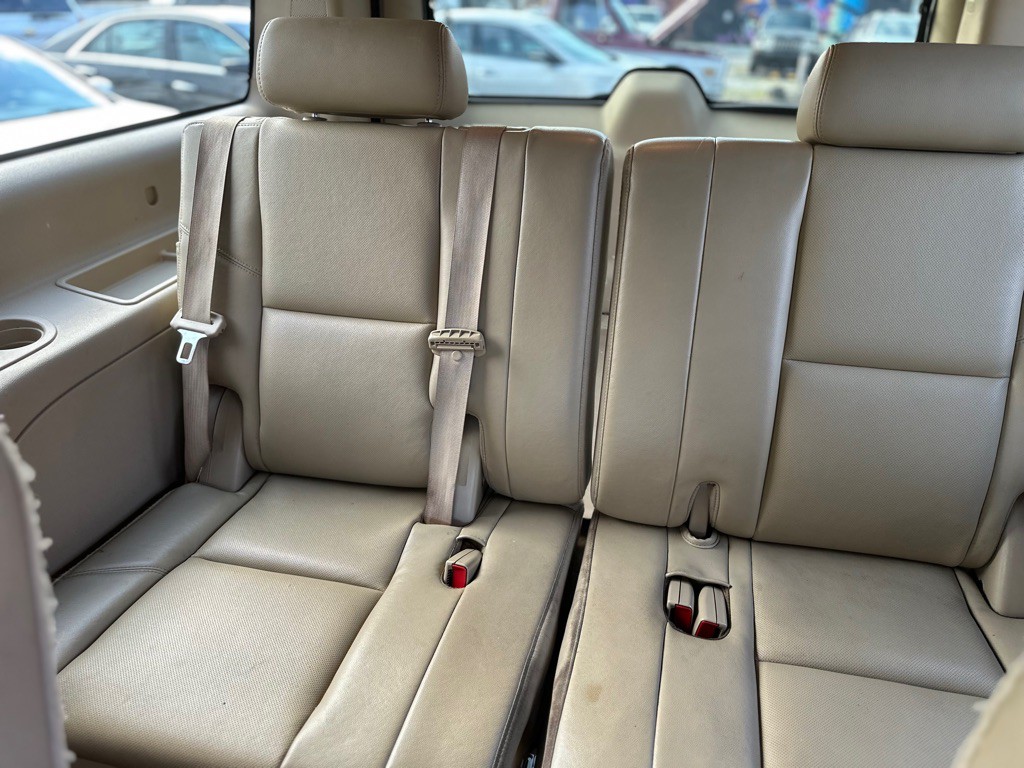 2011 GMC Yukon Image 9