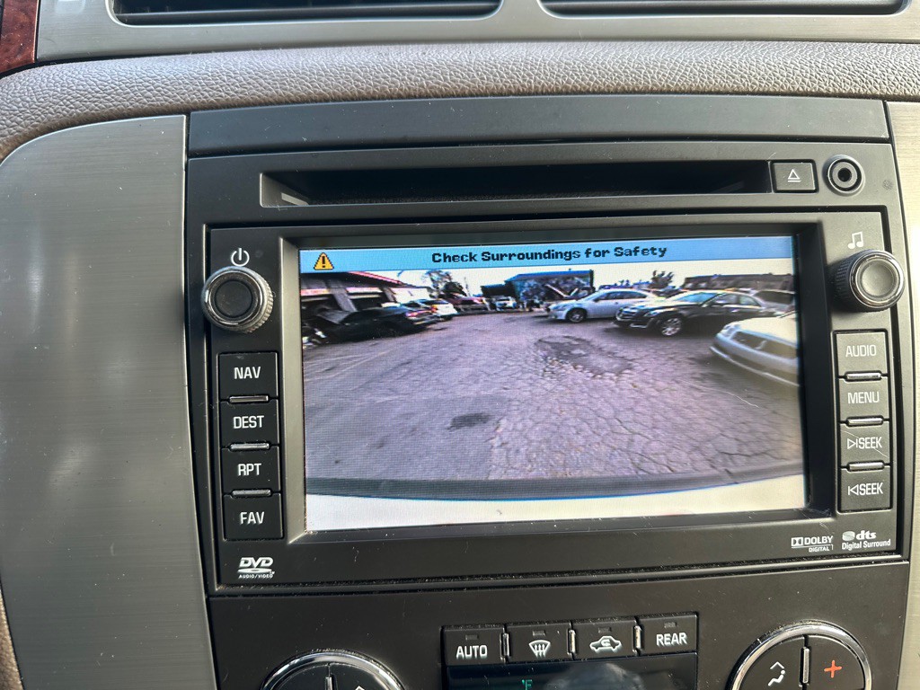 2011 GMC Yukon Image 13