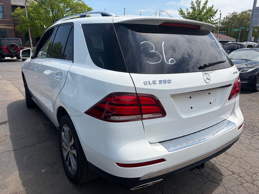 2016 Mercedes-Benz GLE-Class Image 14