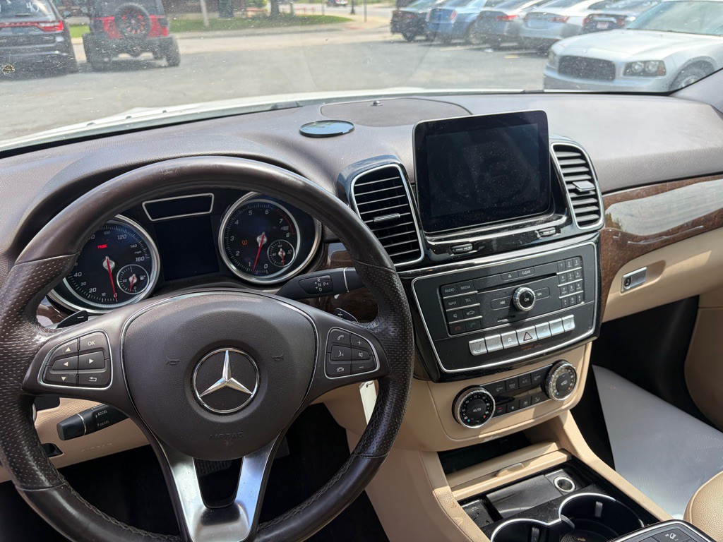 2016 Mercedes-Benz GLE-Class Image 17
