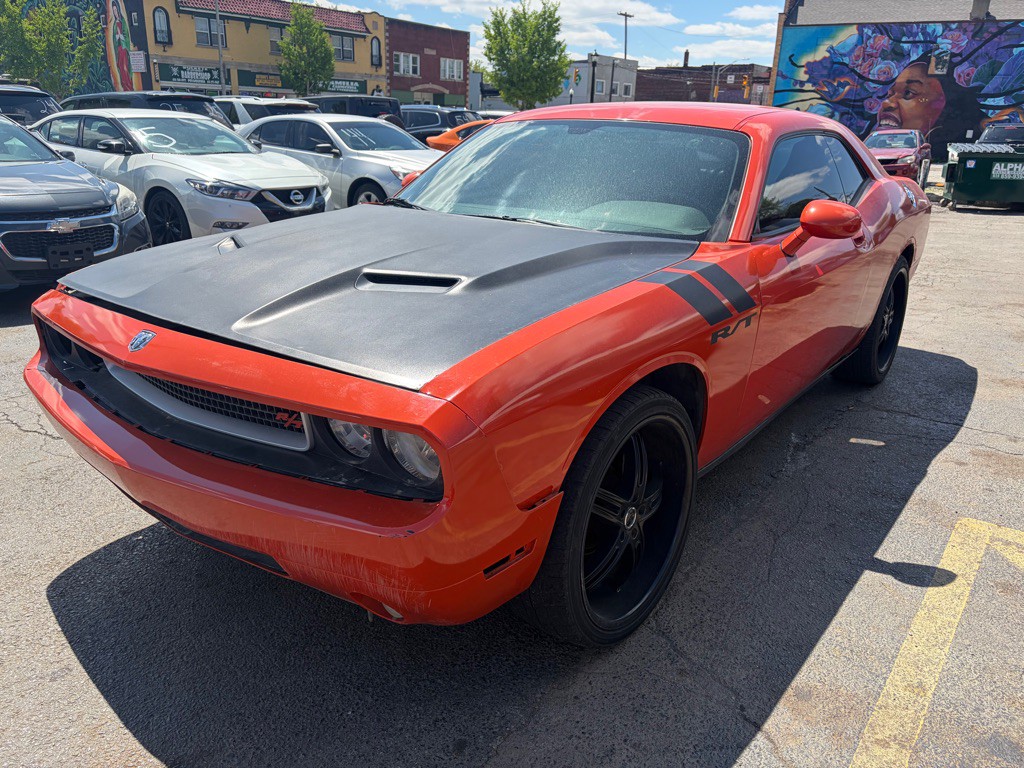 2009 Dodge Challenger Image 2