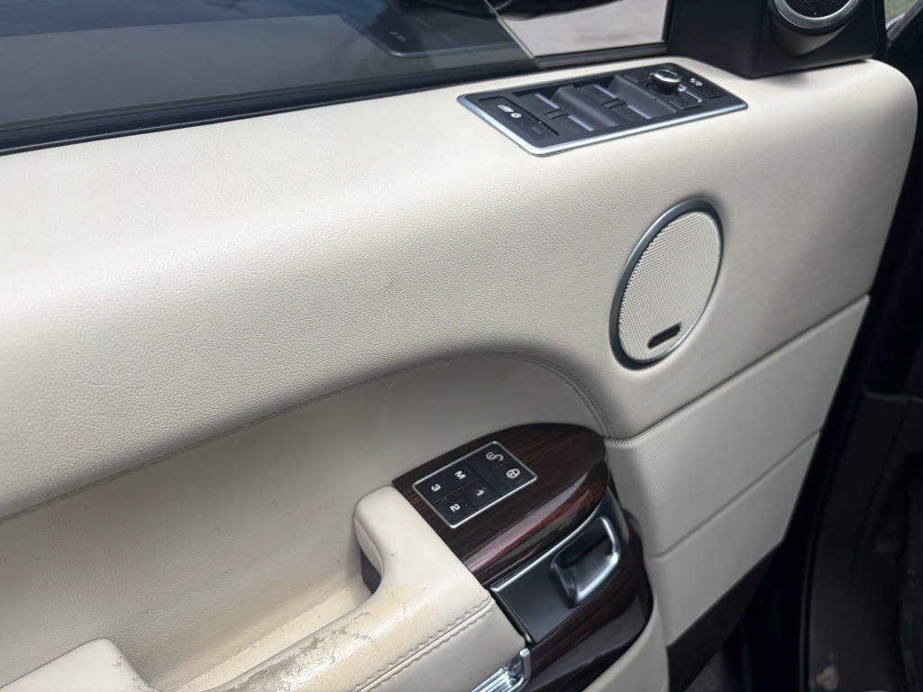 2015 Land Rover Range Rover Image 6