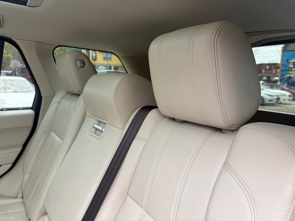 2015 Land Rover Range Rover Image 7
