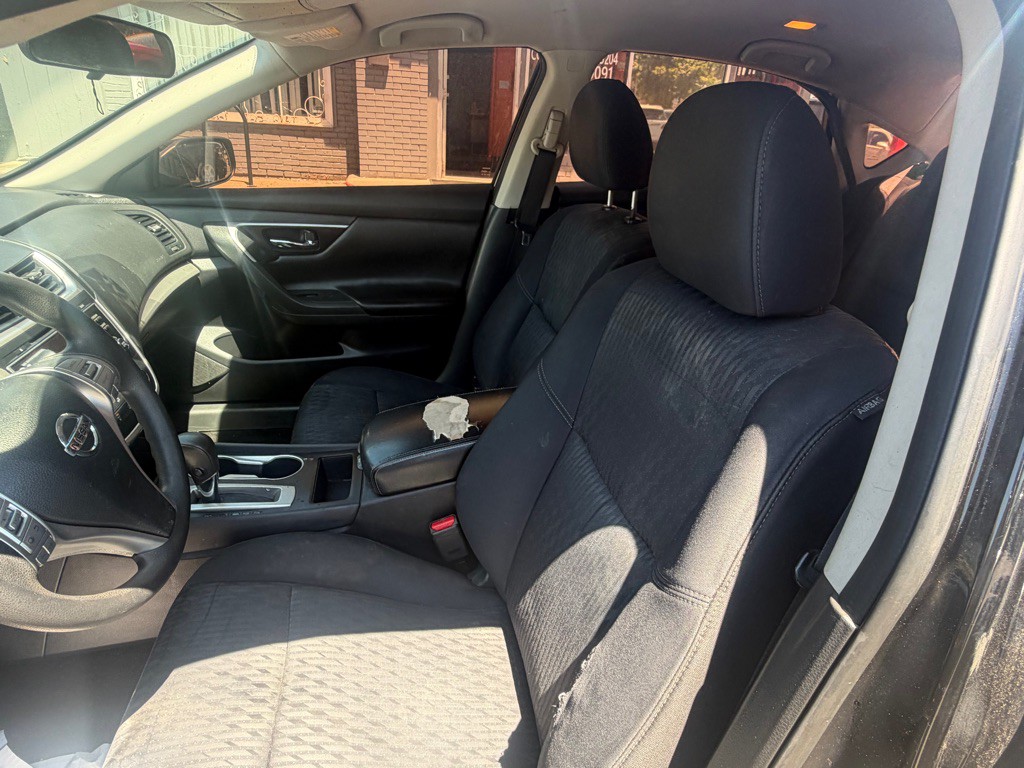 2017 Nissan Altima Image 8